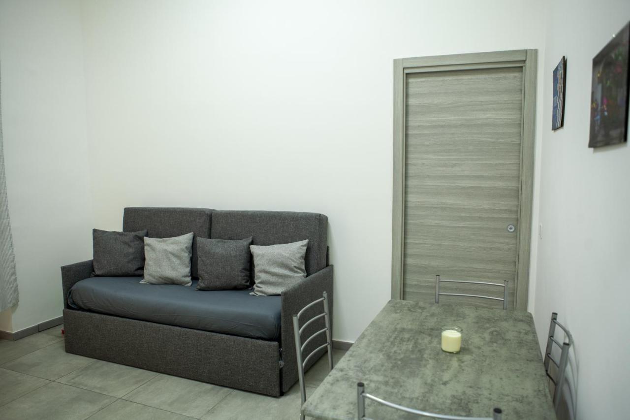 Na' Stanza In Piazza Apartment Napoli Exterior foto